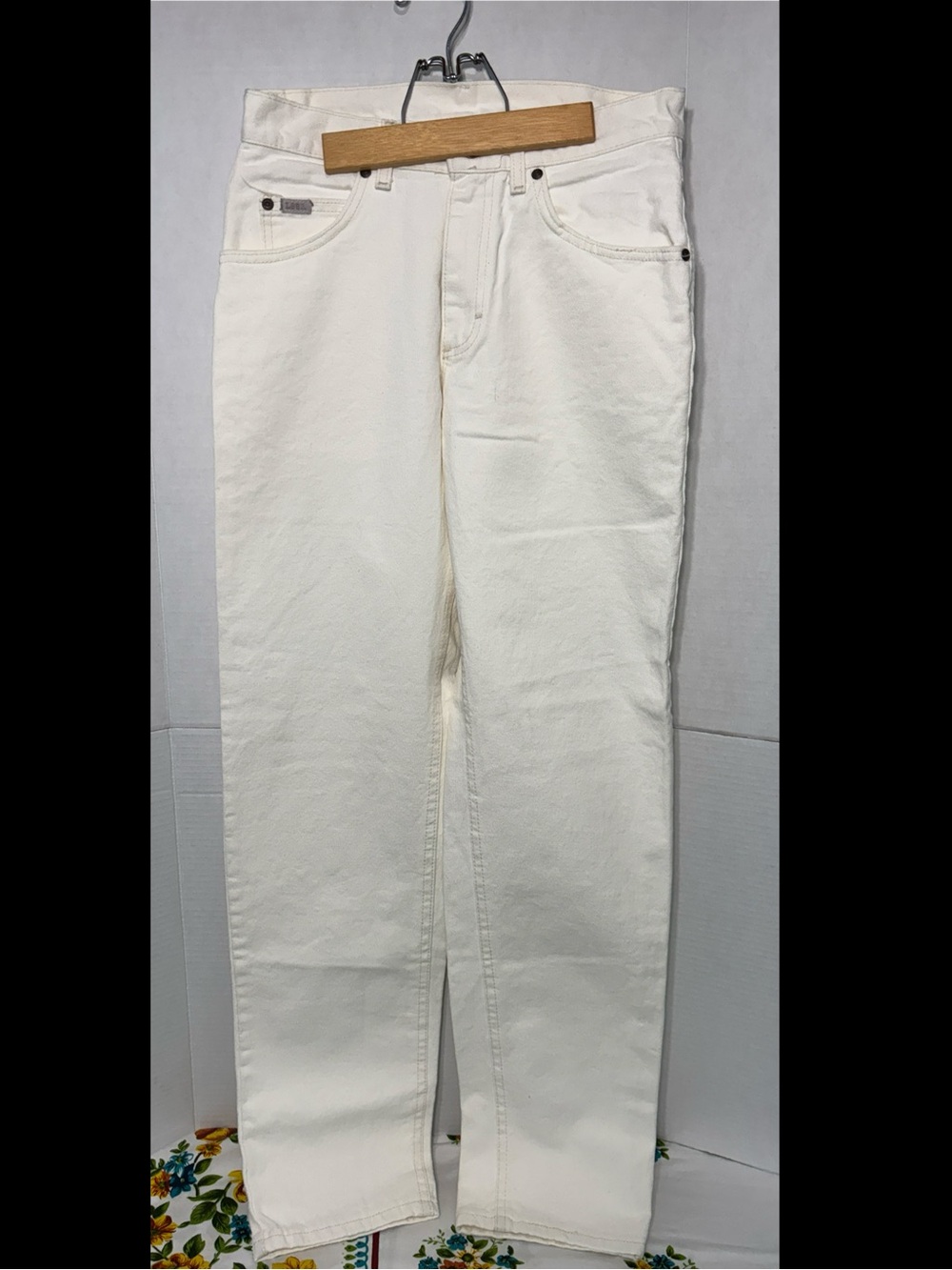 Vintage Lee Straight Jeans Relaxed Seat & Thigh Off-White Denim Tapered Leg FLAW